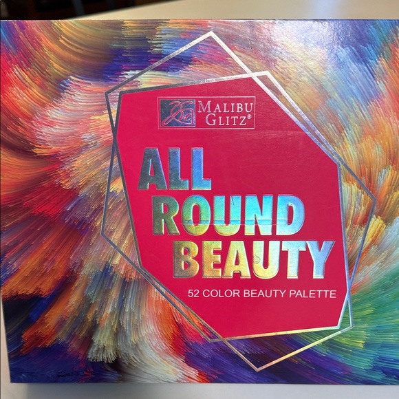 Malibu Glitz All Round Beauty 52 Color Eye Shadow Contour Beauty Palette New - Picture 2 of 8